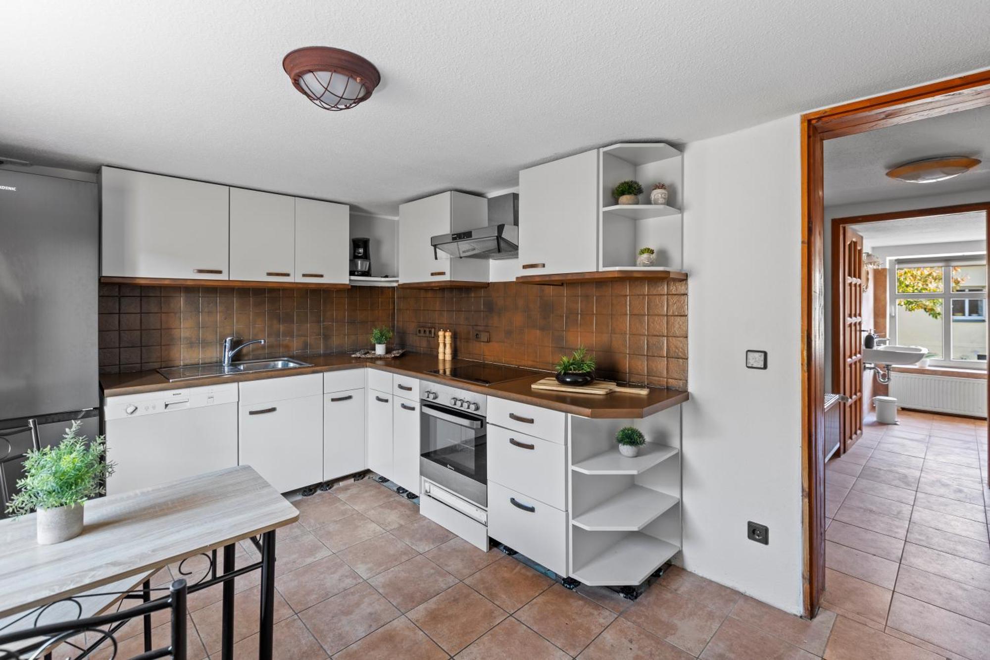 Sabina Monteurwohnung I 75 Zoll Tv I Kueche I Bad I Backofen I Trebbin Luaran gambar